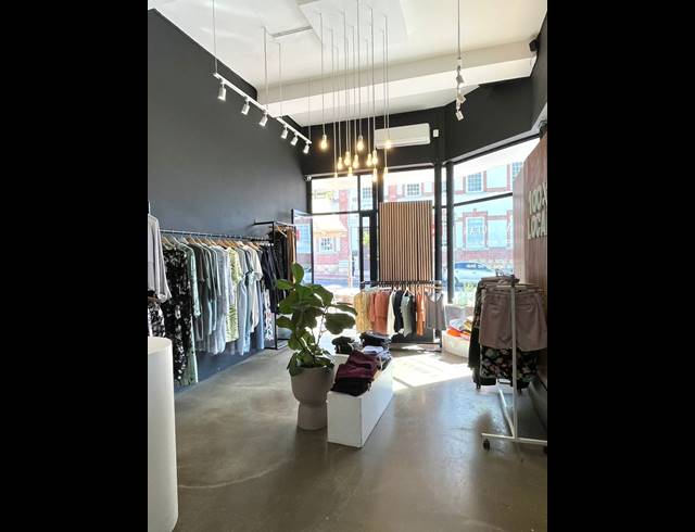 Business property to rent in GARDENS